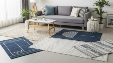 Teppich passt zu einer grauen Couch